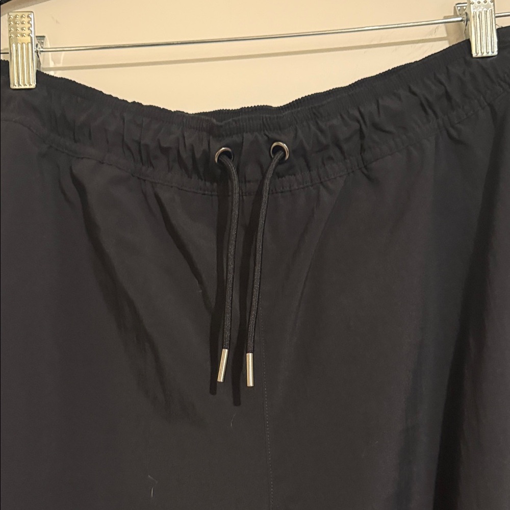 Athleta Mid Rise Crop Poplin Black Wide-Leg Pant - Med Tall - Picture 2 of 7